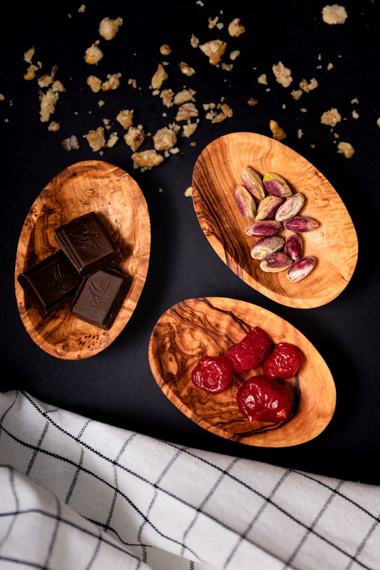 Set of 3 small wooden bowls